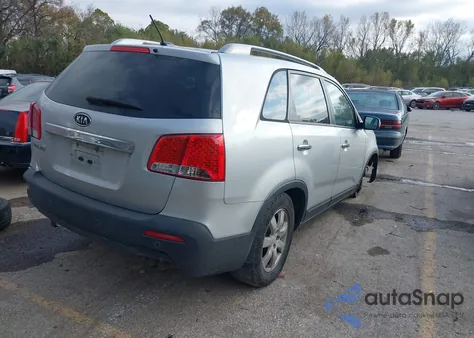 2011 Kia Sorento Lx V6 из США, поврежденный, VIN 5XYKT4A24BG150522